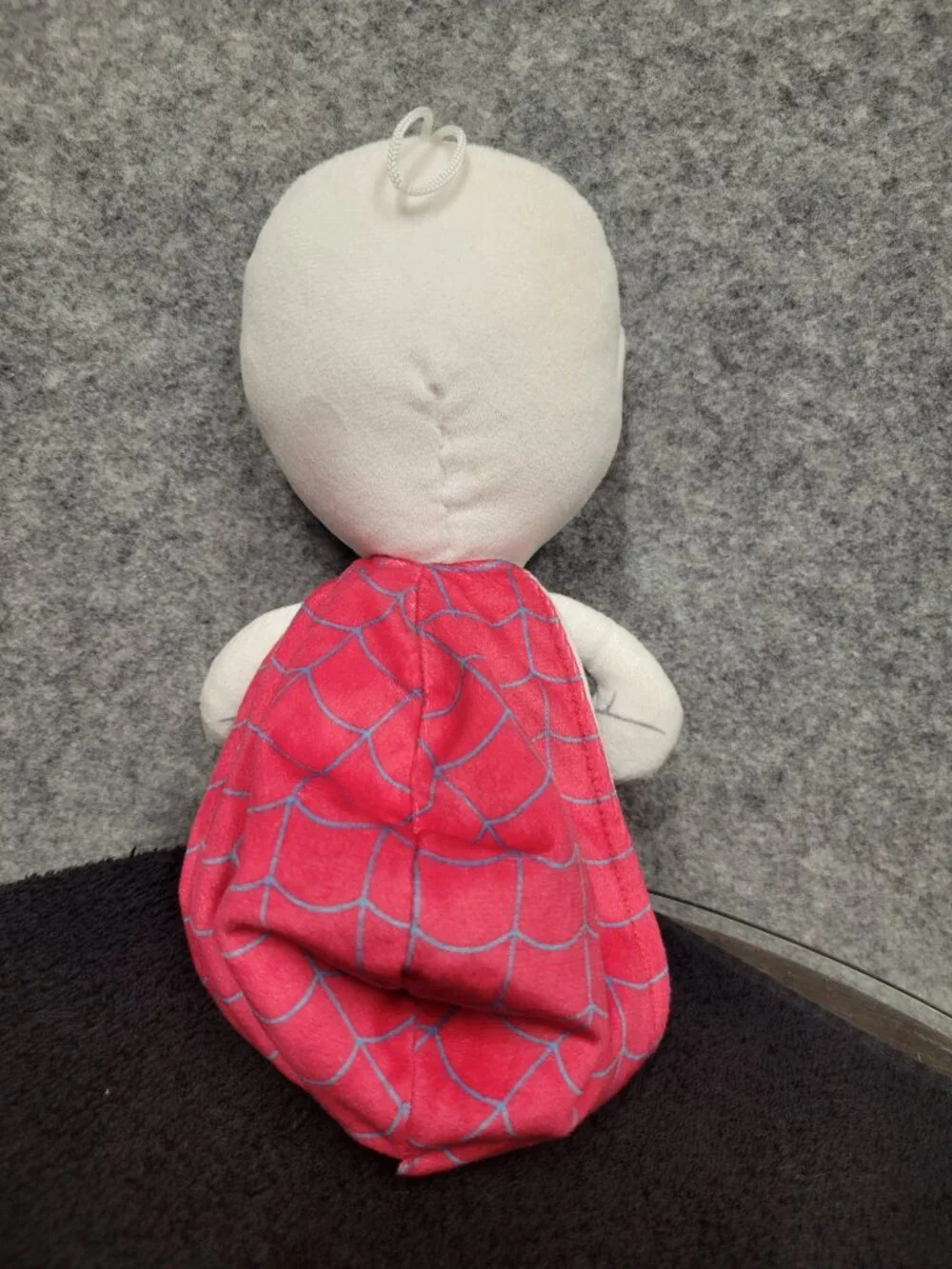 Marvel Spiderman stuffed animal good condition